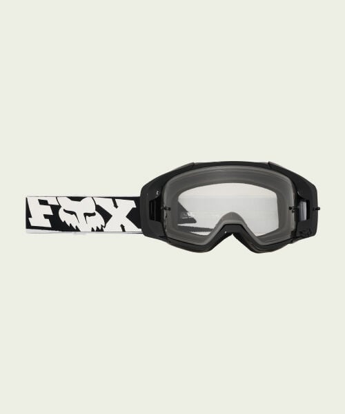 Lunettes noires sur fond vert