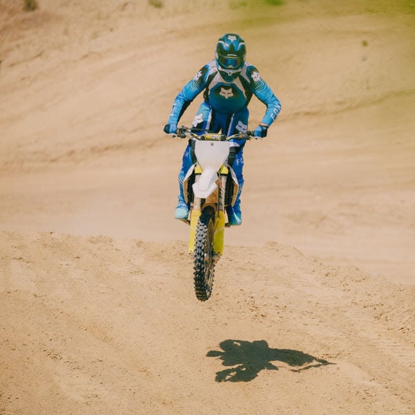 180 Frame Blue Action Image