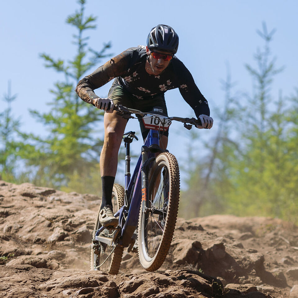 Dogwood LE Bib on rider